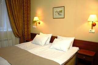 Гостиница Мармара Санкт-Петербург Двухместный номер с 1 кроватью или 2 отдельными кроватями-1