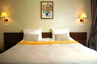 Гостиница Мармара Санкт-Петербург Люкс с кроватью размера «king-size» и балконом-8